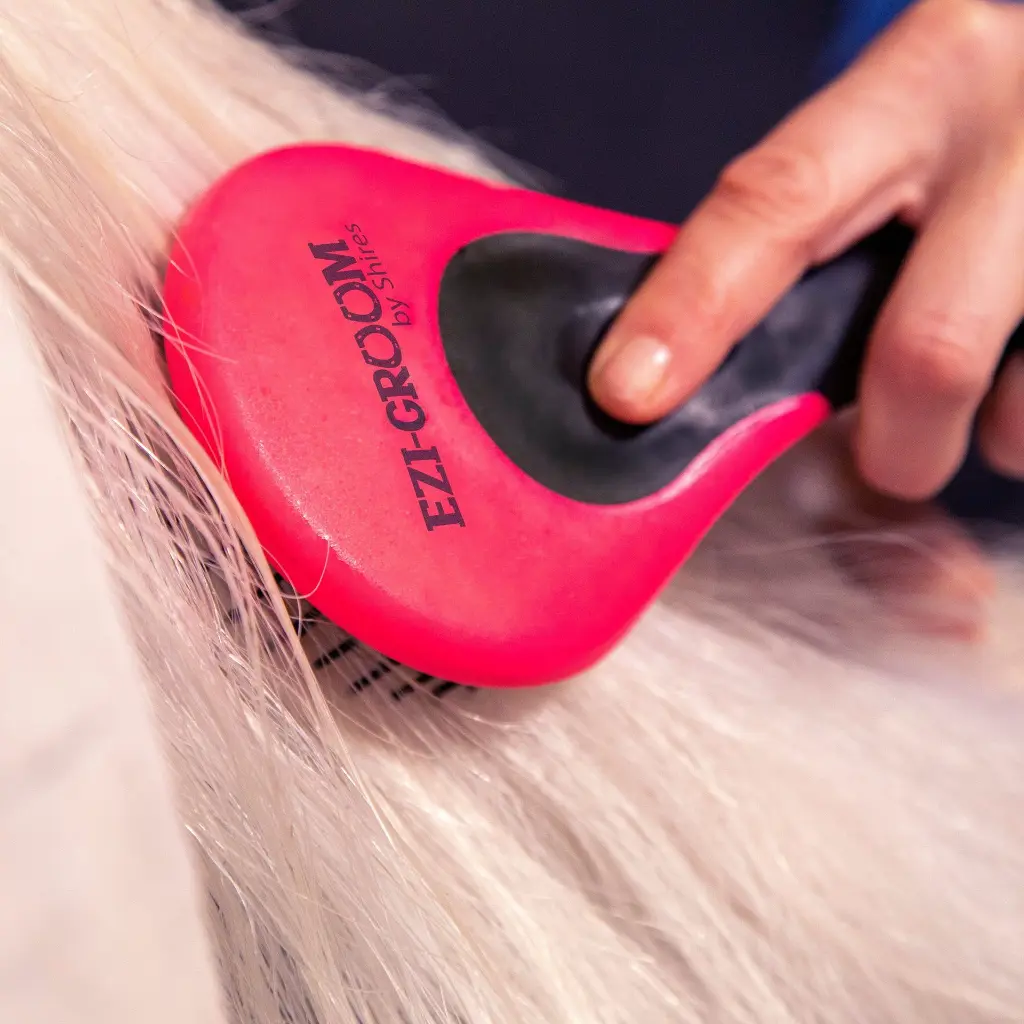 Ezy Groom Mane and Tail Brush Bright Pinkjpg.webp