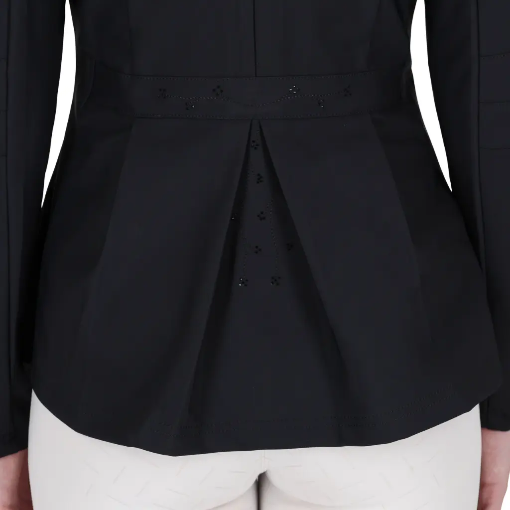 Competition jacket Amilara tail.webp