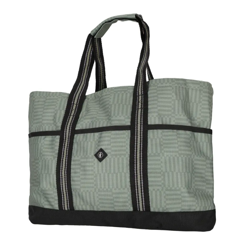 Grooming tote bag collection Linear motion.webp