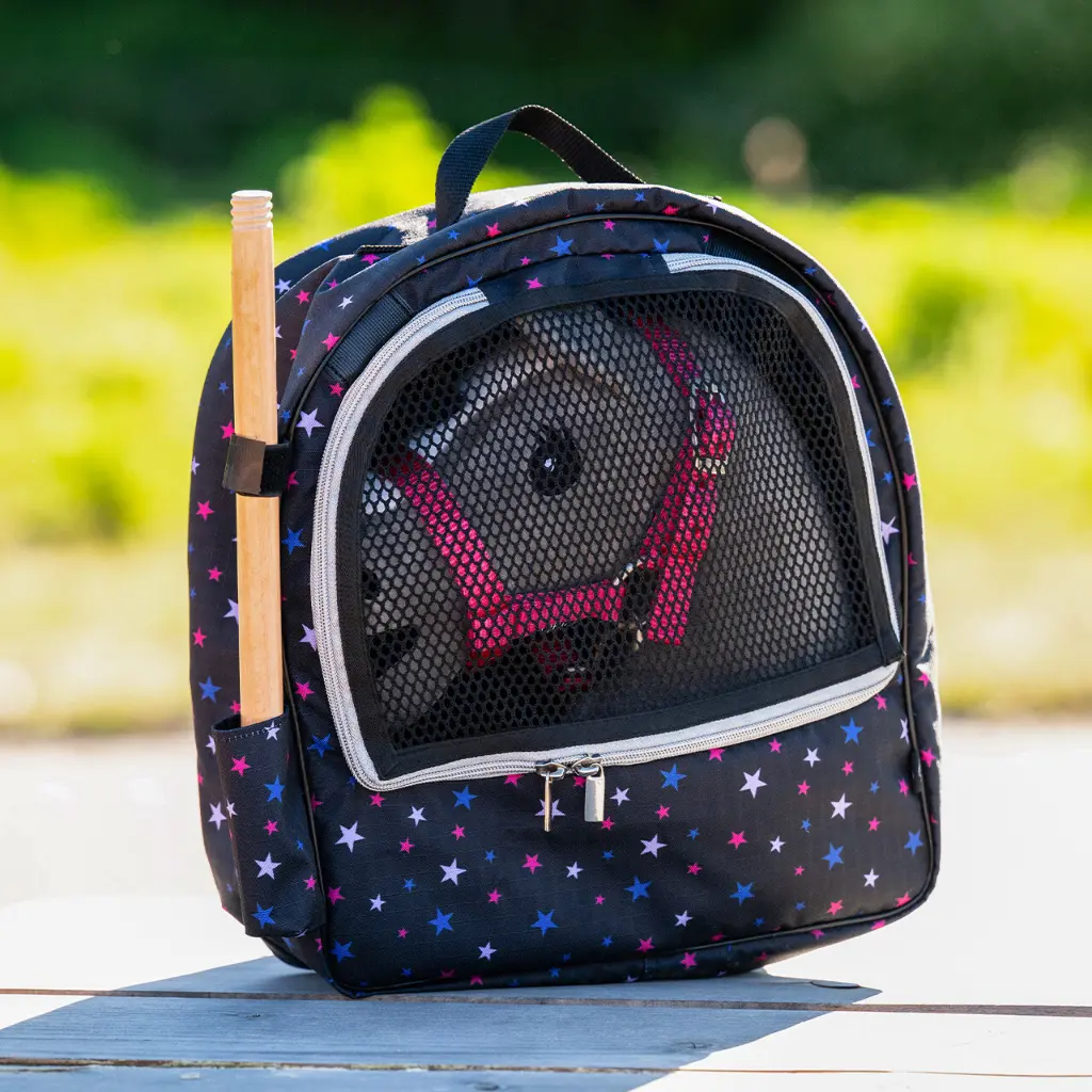 Hobby horse backpack stable.webp