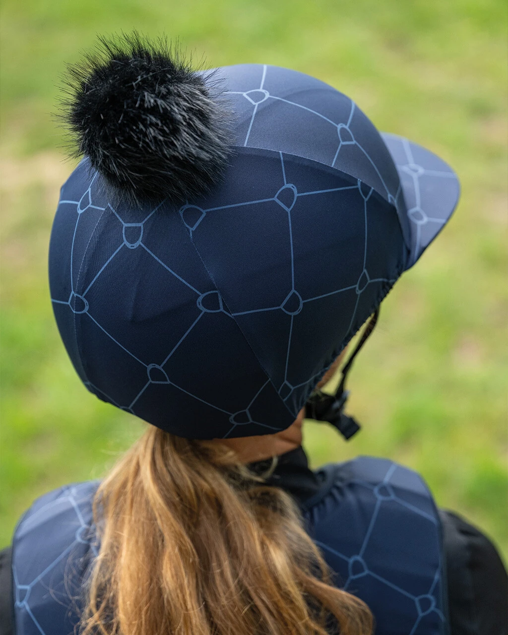 QHP Helmet Cover Liora (Black)