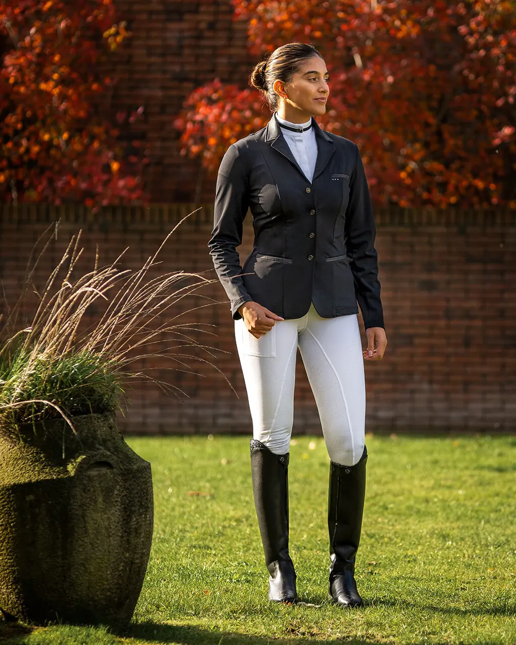 QHP Kae Show Jacket - Black (34/L6)