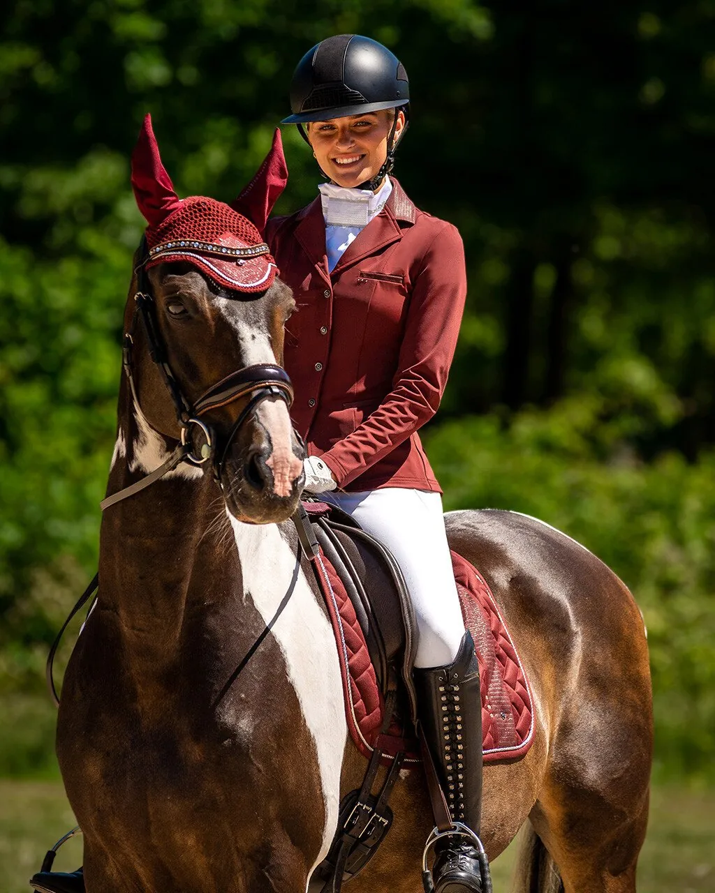 QHP Kae Show Jacket - Burgundy